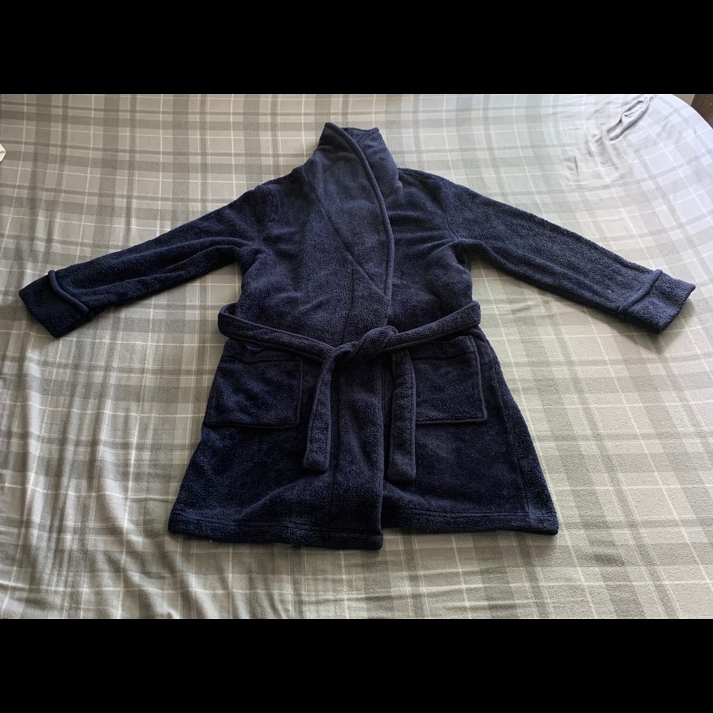 Dark blue robe